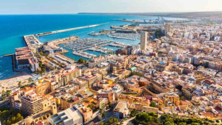 Qatar Airways Alicante Office in Spain