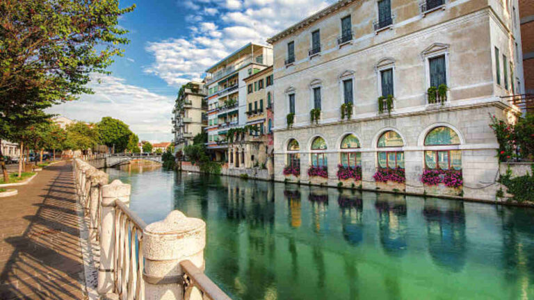 Wizz Air Treviso Office in Italy