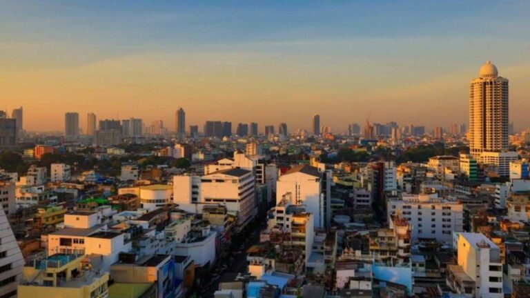 Qatar Airways Yangon Office in Myanmar