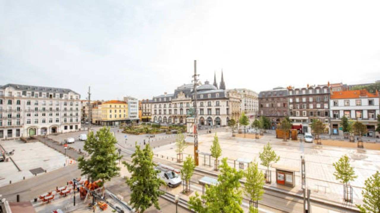 Ryanair Clermont Ferrand Office in France