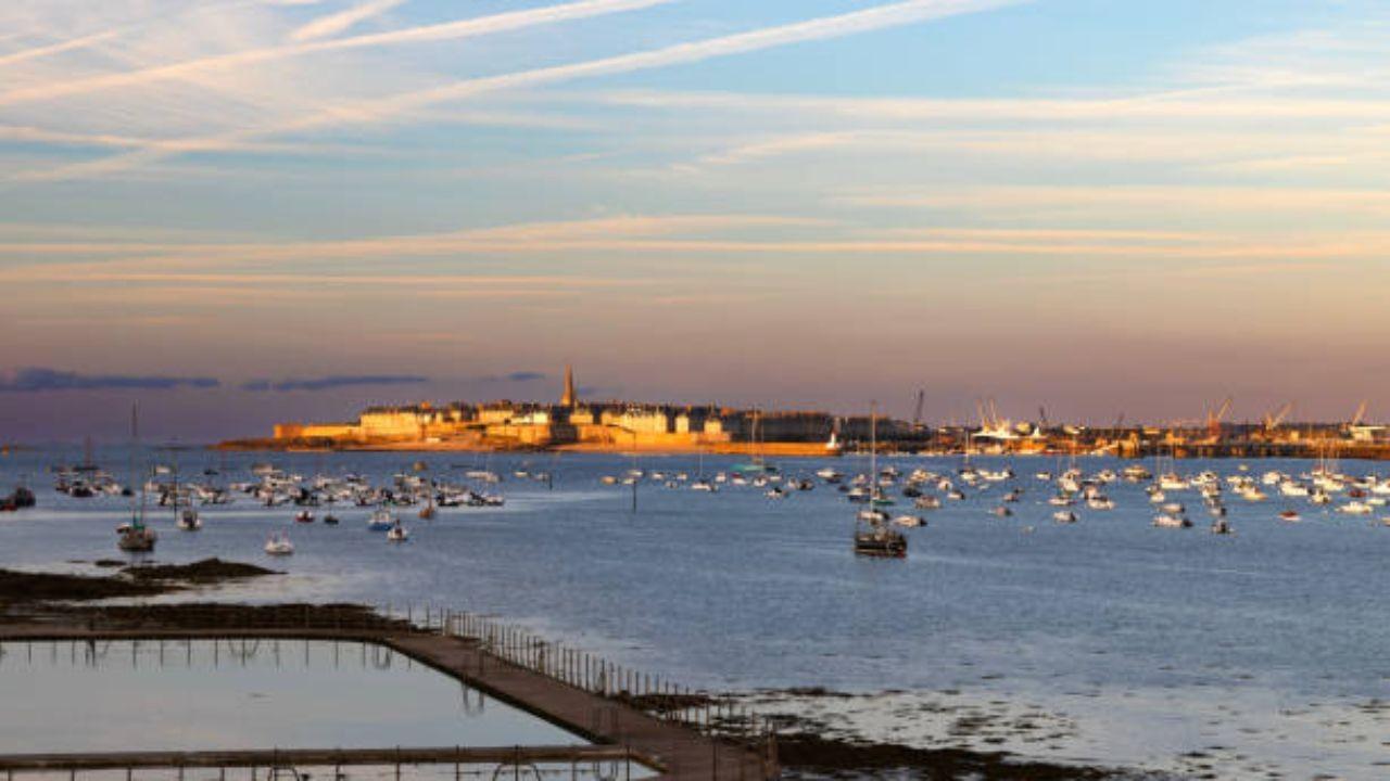 Ryanair Saint Malo Dinard Office in France