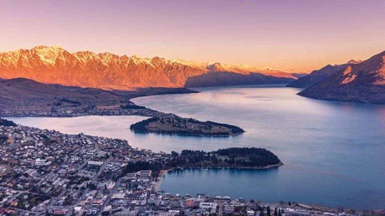 Qantas Airways Queenstown Office in New Zealand